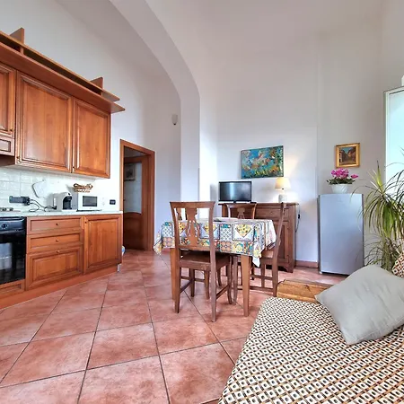 Il Limoneto Apartment *