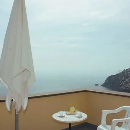 Il Limoneto Apartment *